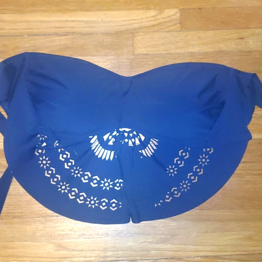Bikin top straps in back size large cute design